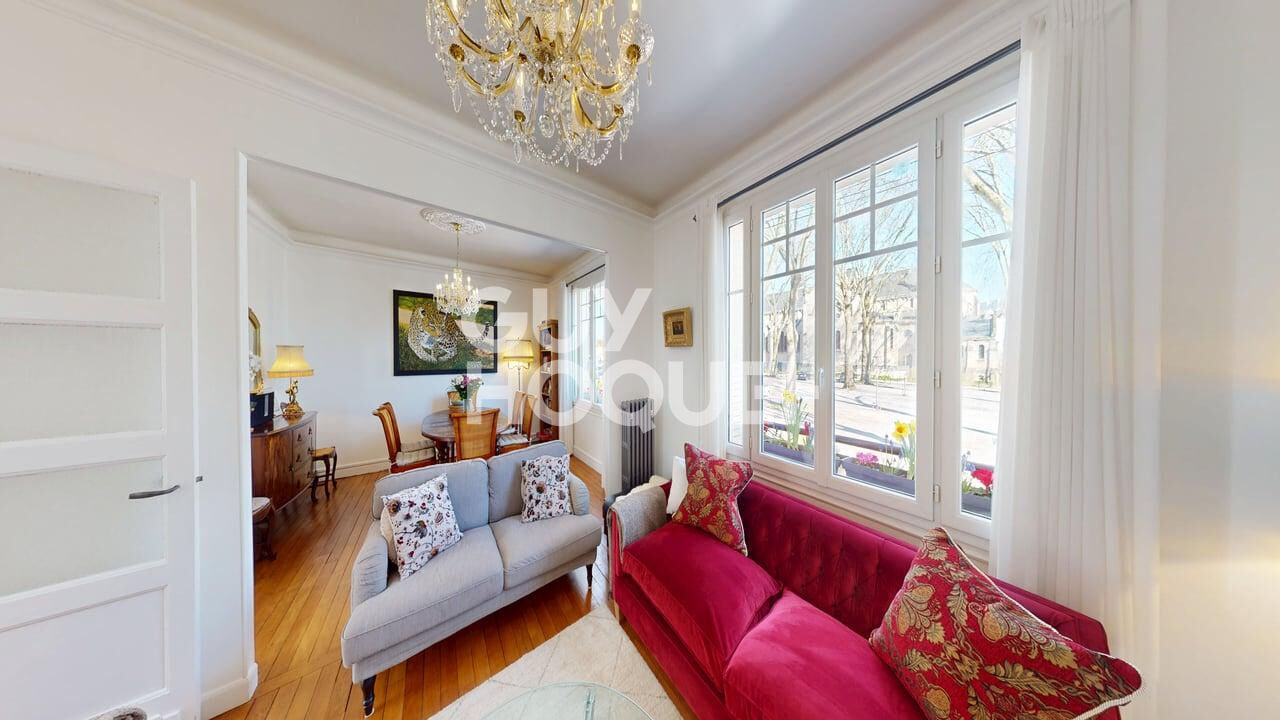 Demeure de charme avec studio indépendant  Épernay secteur Piscine