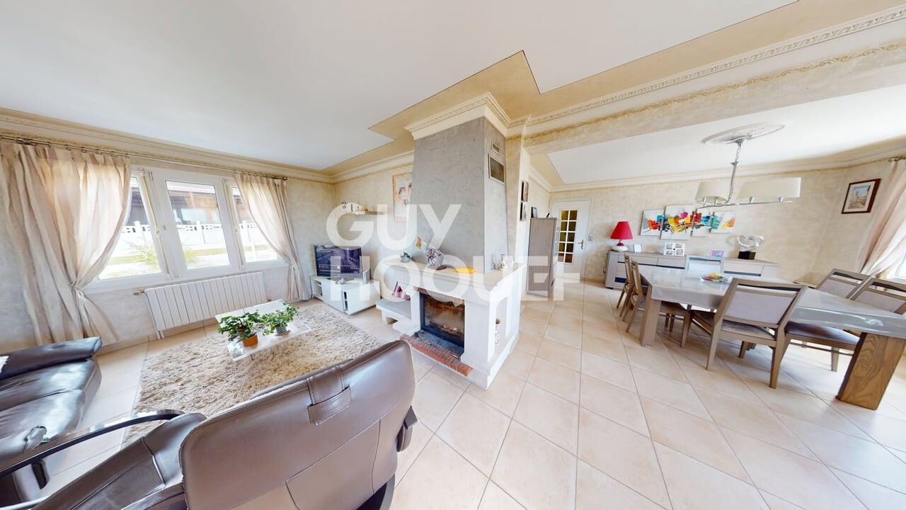 Maison de plain pied  spacieuse à vendre à Loisy en Brie - Réf 6143