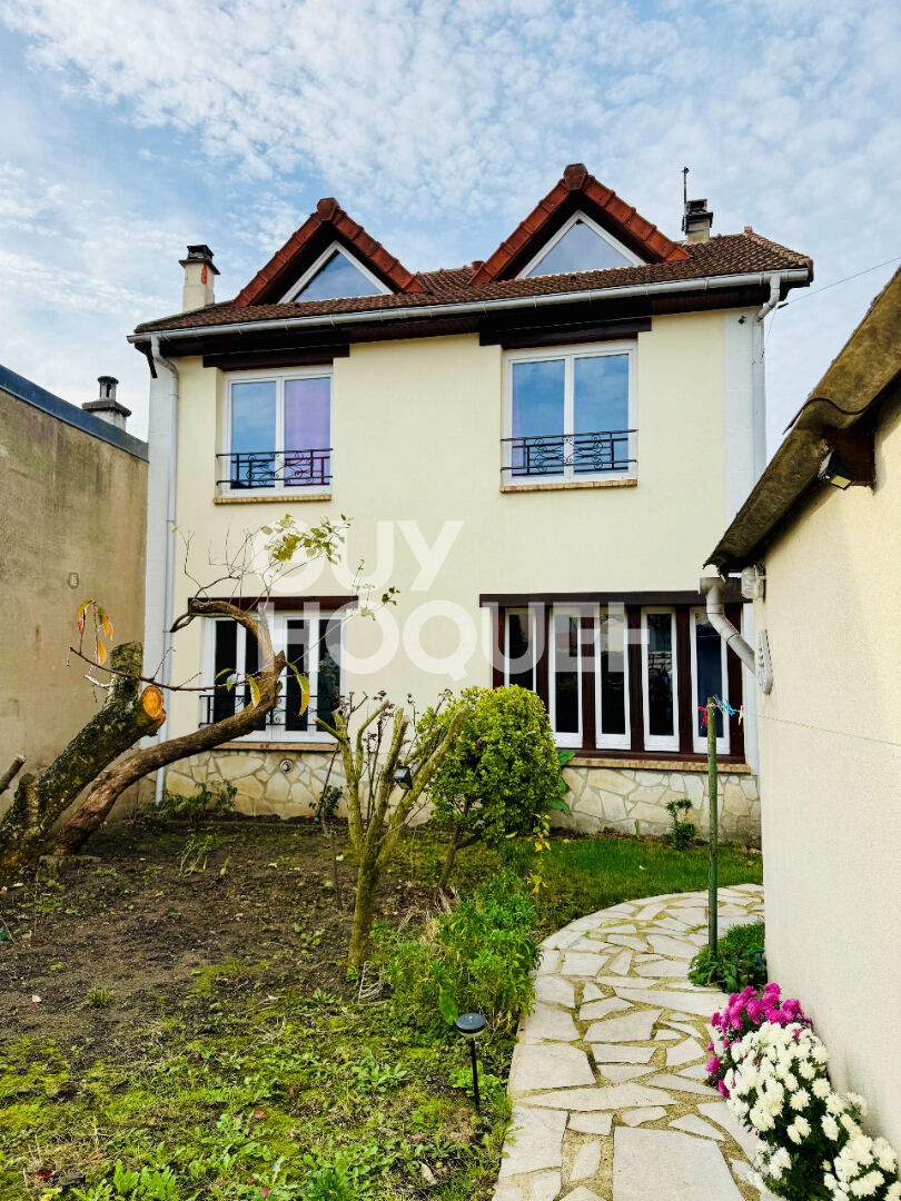 Maison spacieuse à vendre à Épinay-sur-Seine - Un véritable coup de coeur !