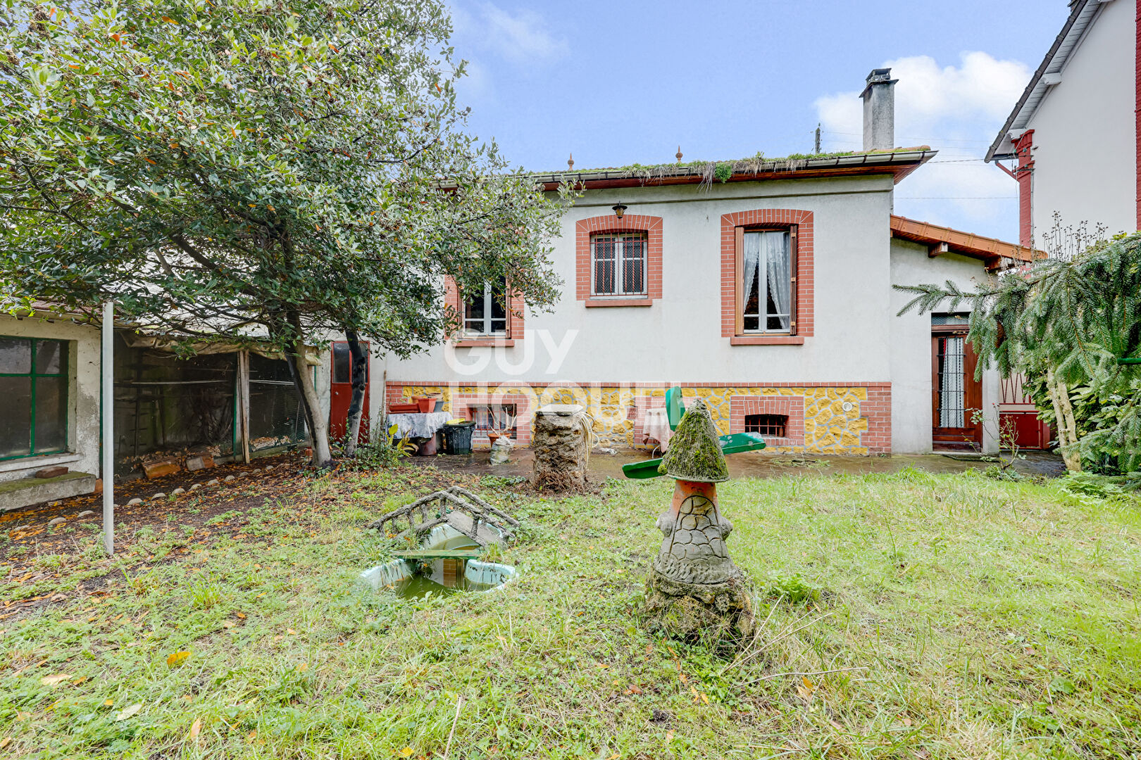 Maison à vendre à Épinay-sur-Seine, un écrin de tranquillité