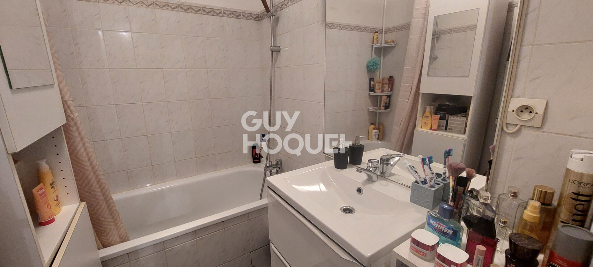 MEZIERES SUR SEINE - 2 pièces Duplex en rez de Jardin (bien vendu loué)