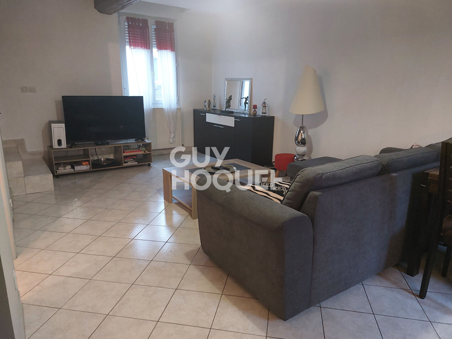 LOCATION d'un appartement F2 (45 m²) - 1 chambre à JUZIERS