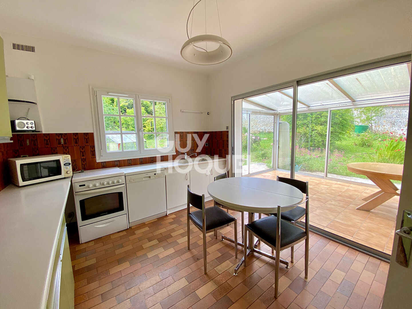 Maison Seraincourt 8 pièces 5 Chambres Sous Sol TOTAL