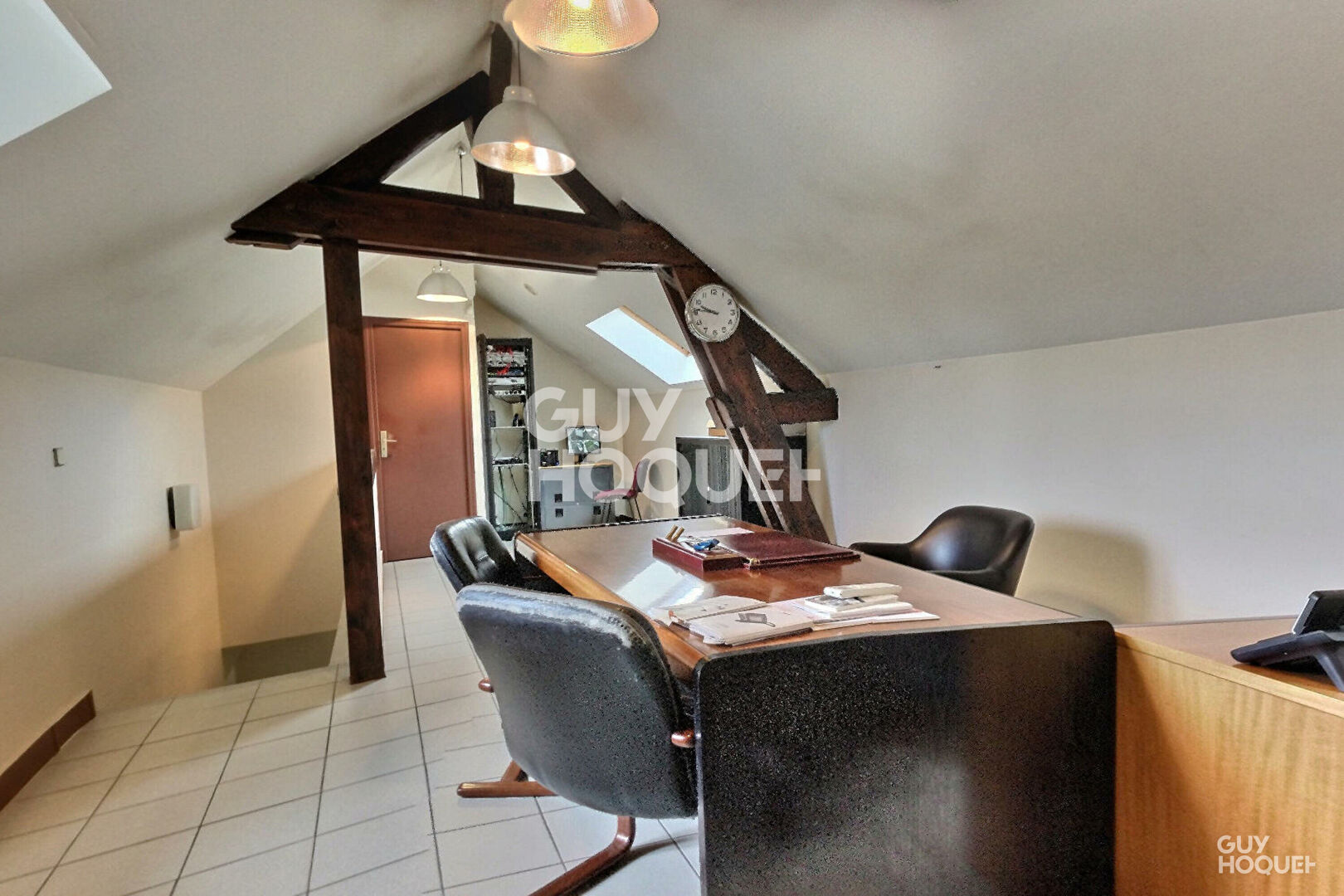 TRIEL SUR SEINE - Local d'activité  528 m2