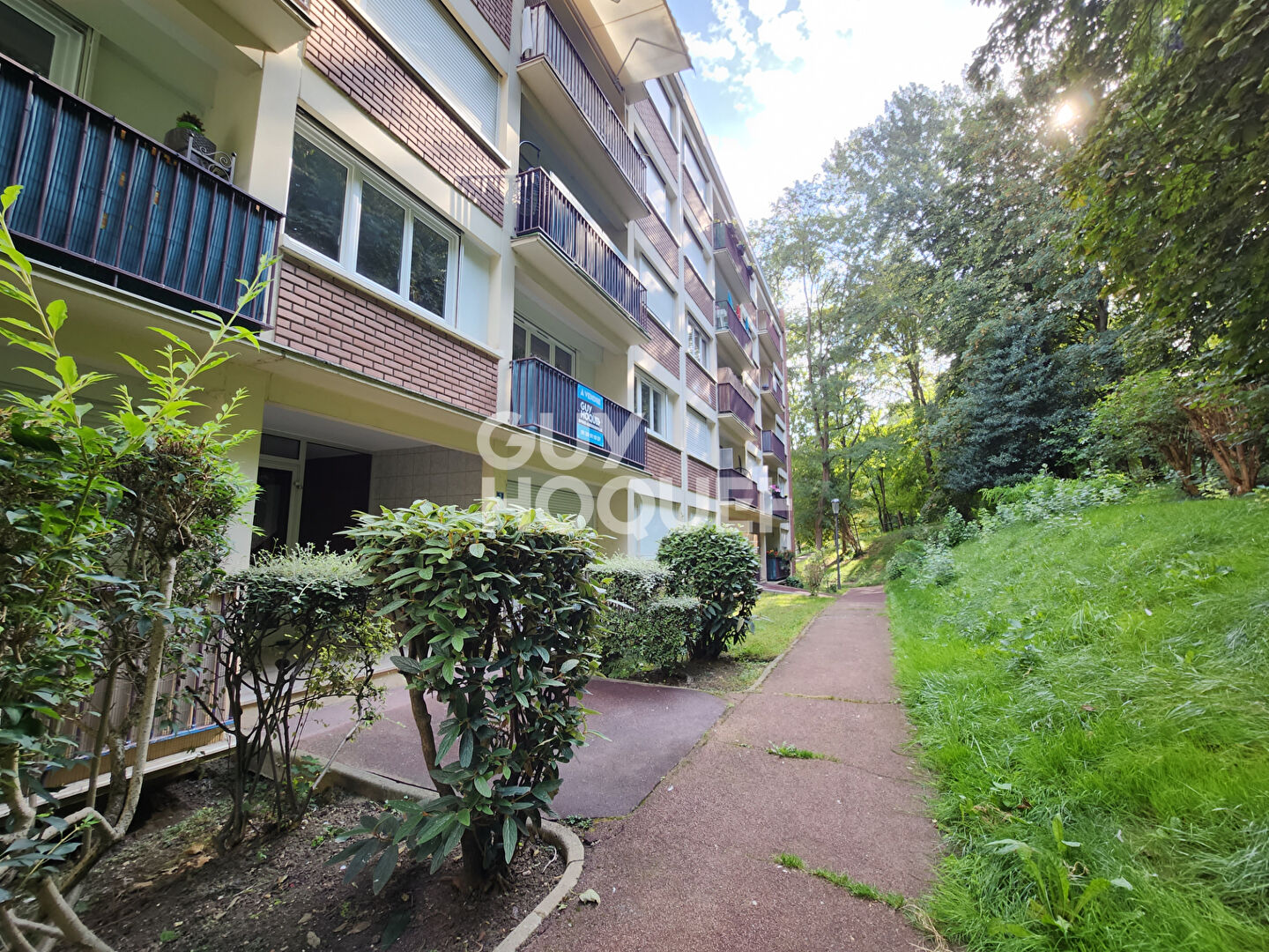 AUBERGENVILLE - Appartement 3 pièces