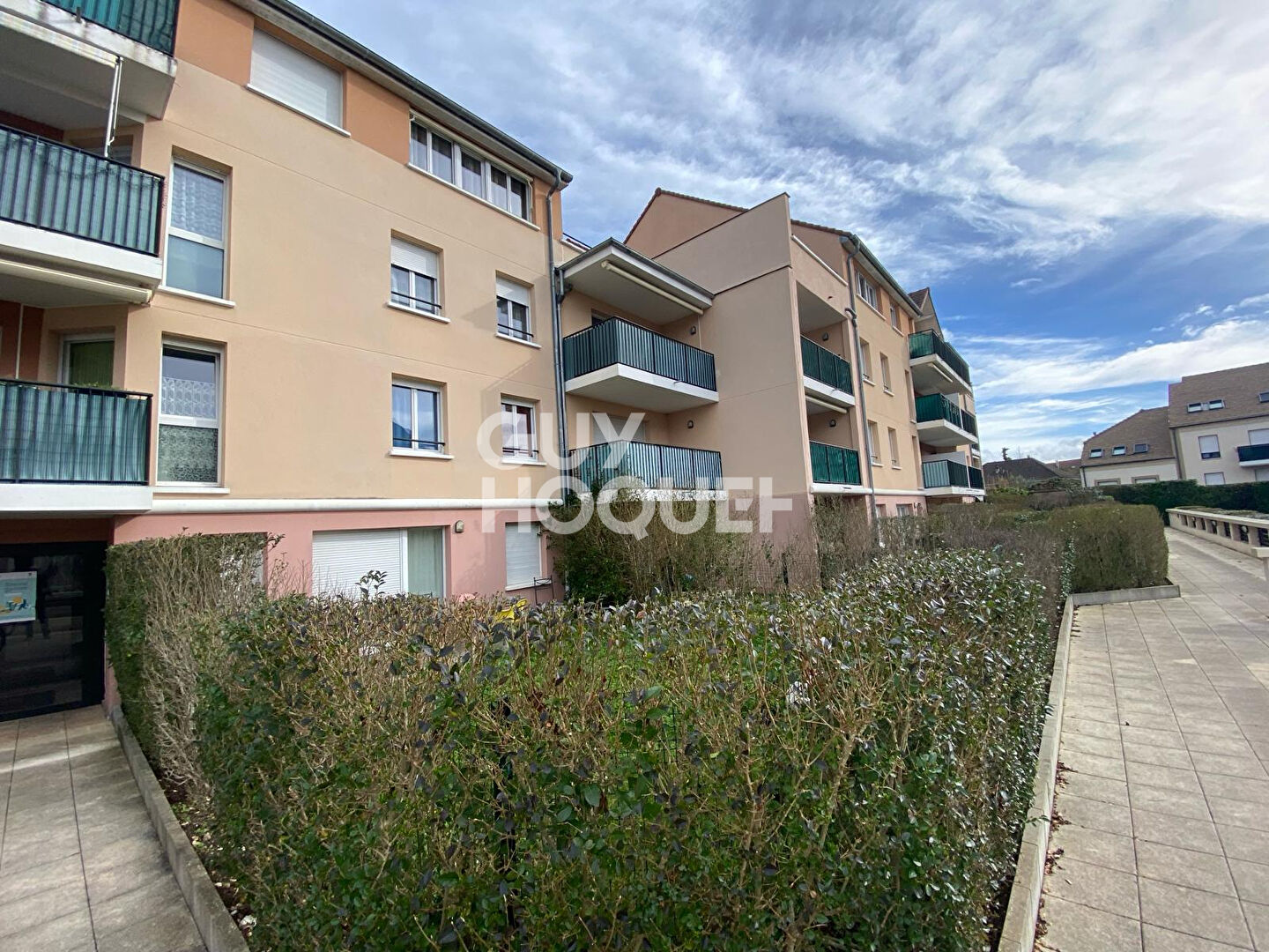 LIMAY - EXCEPTIONNEL F3 - RESIDENCE CALME