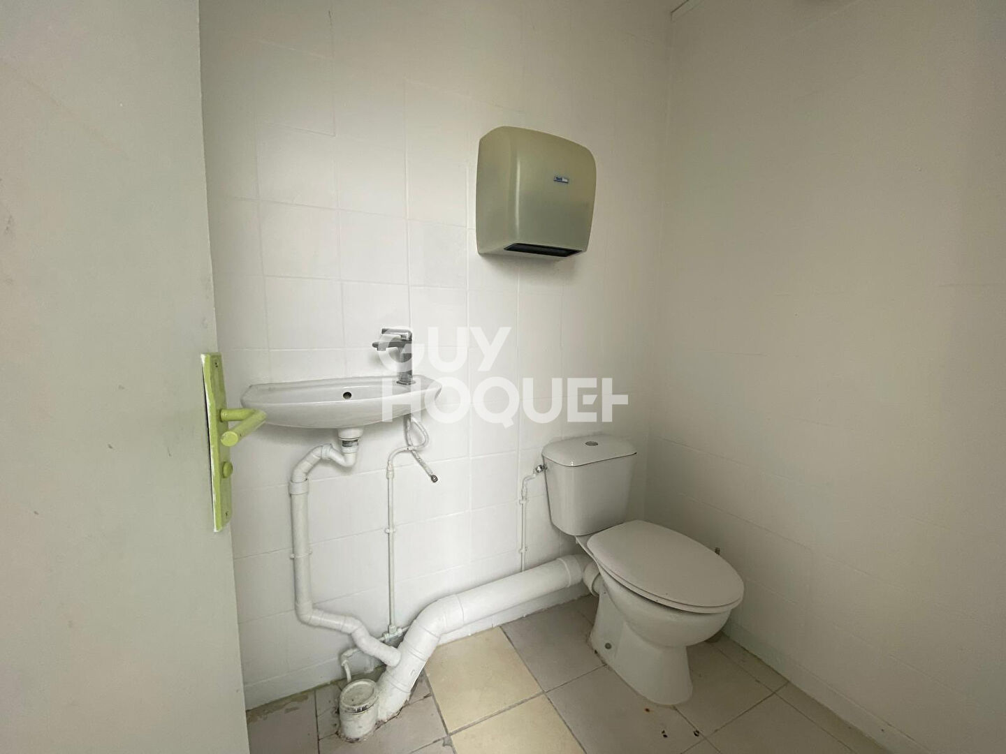 LIMAY - LOCAL COMMERCIAL de 63 m²