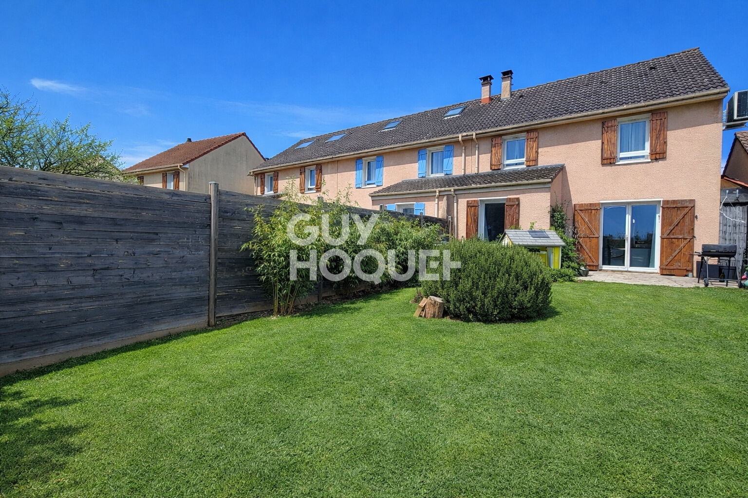 AUBERGENVILLE, Maison 5 pièces, 3 chambres.