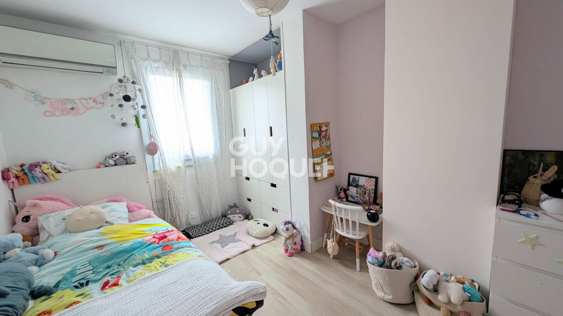 AUBERGENVILLE, Maison 5 pièces, 3 chambres.