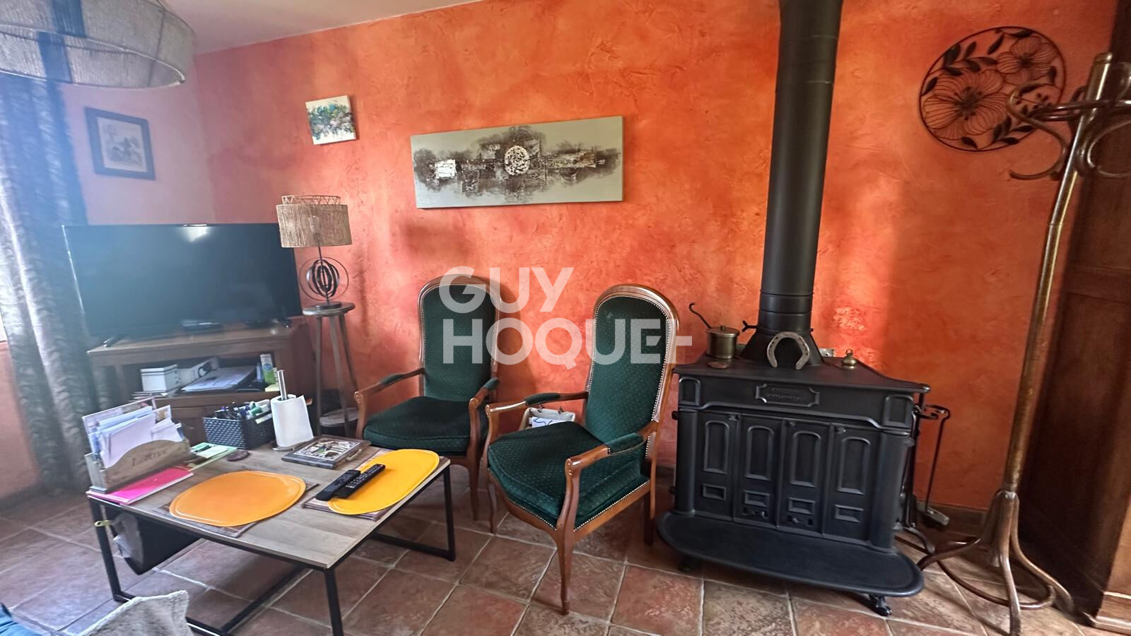 SAINT-MARTIN-LA-GARENNE - Maison familiale 4 chambres avec jardin de 784 m²