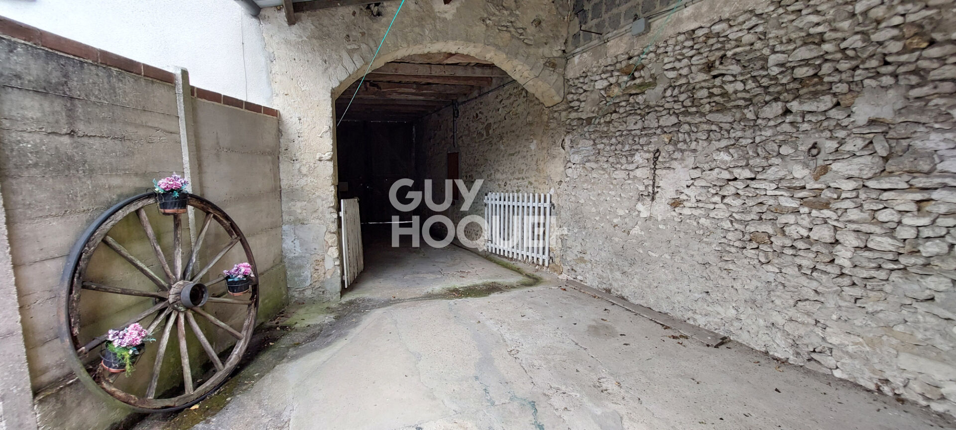 MEZIERES SUR SEINE - Maison 5 pièces, 3 chambres