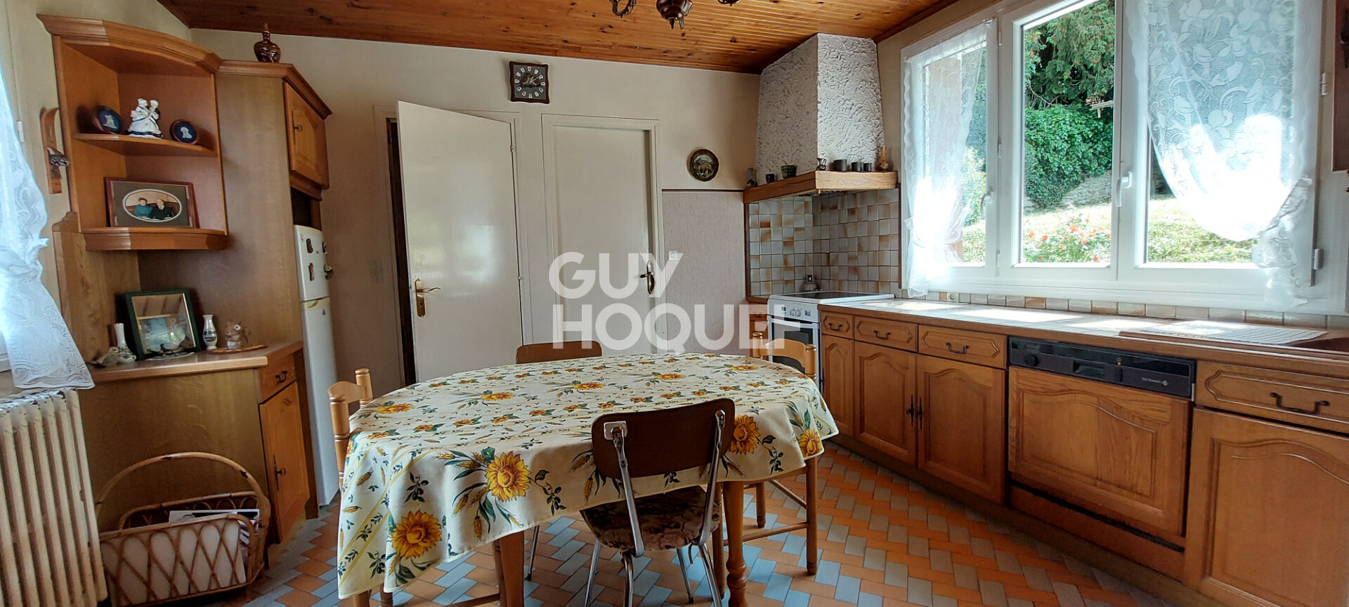 MEZIERES SUR SEINE - Maison 5 pièces, 3 chambres