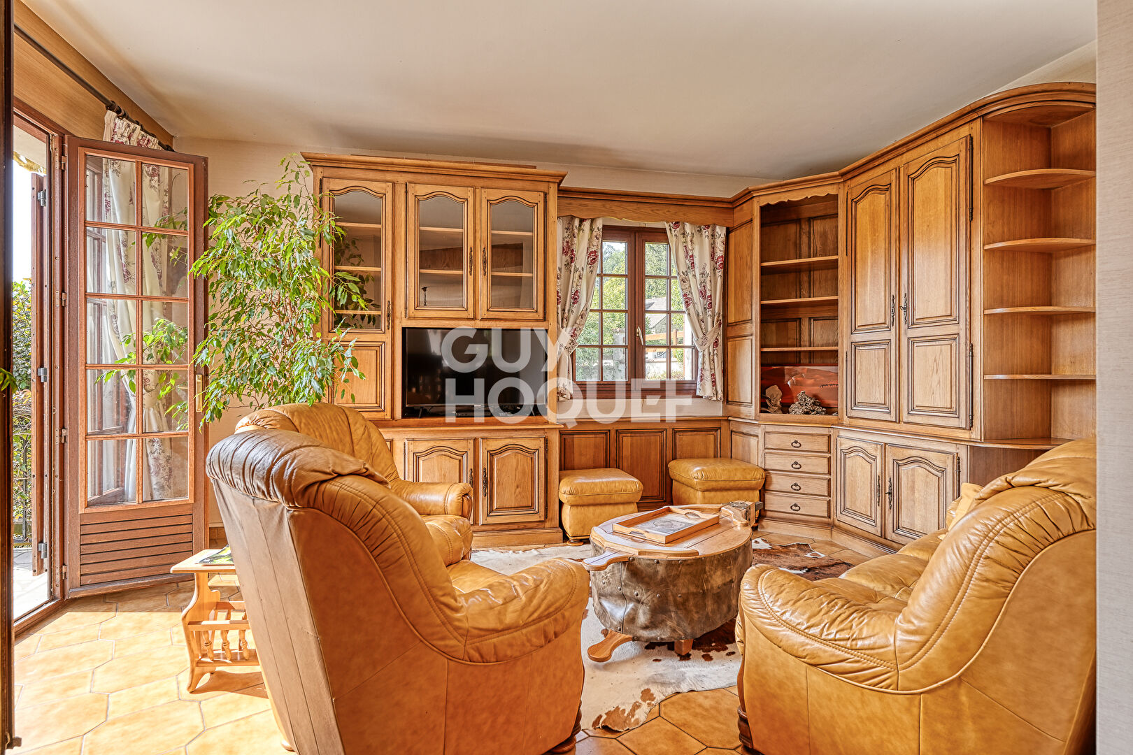 AUBERGENVILLE - Maison 7 pièces 162 m2