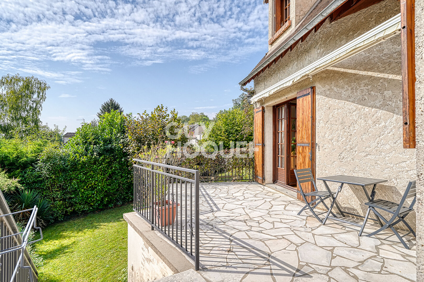 AUBERGENVILLE - Maison 7 pièces 162 m2