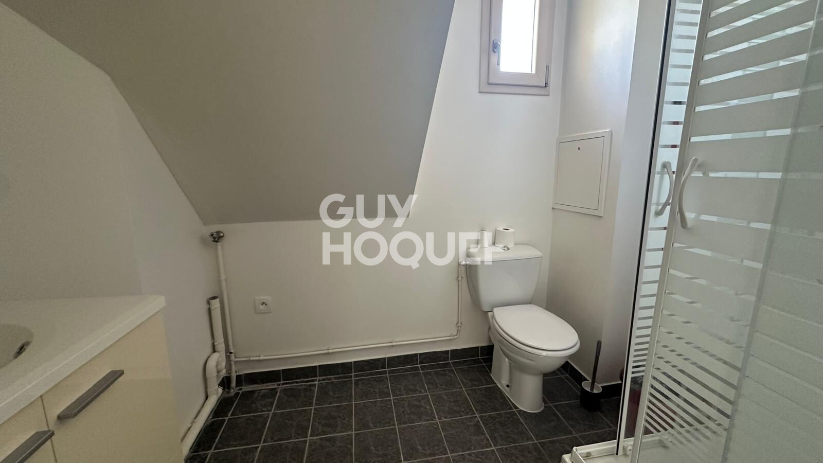 Limay - T2 CENTRE-VILLE AVEC PARKING - PRÊT À VIVRE