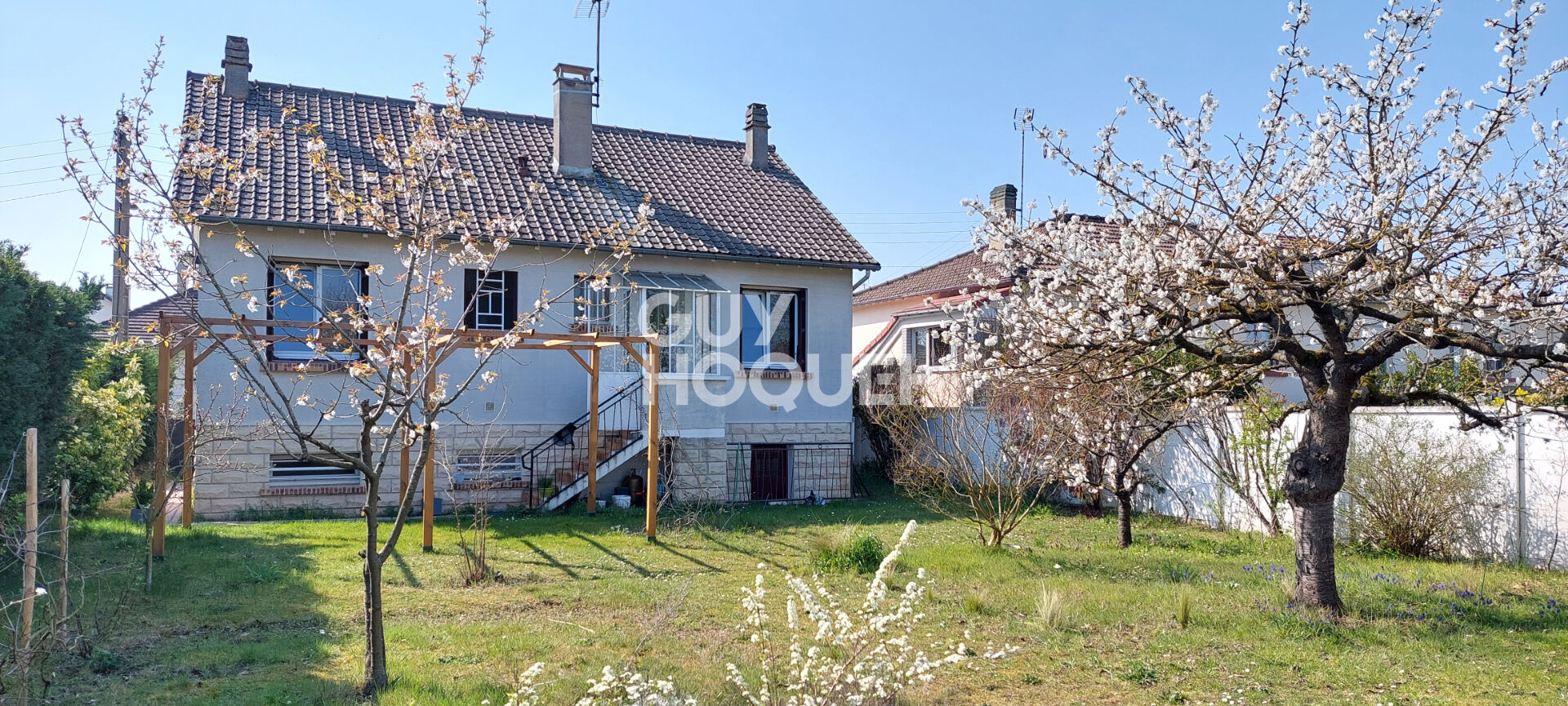 EPONE - Maison PLAIN PIED surélevée sur sous-sol total