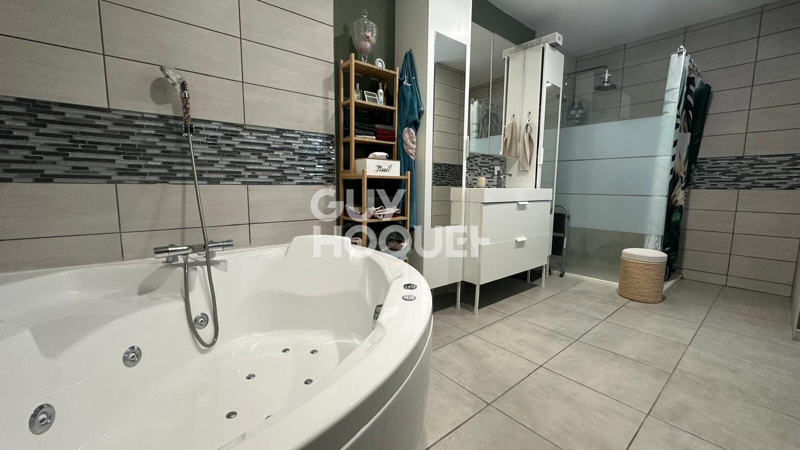 Maison à Vendre - MANTES LA JOLIE