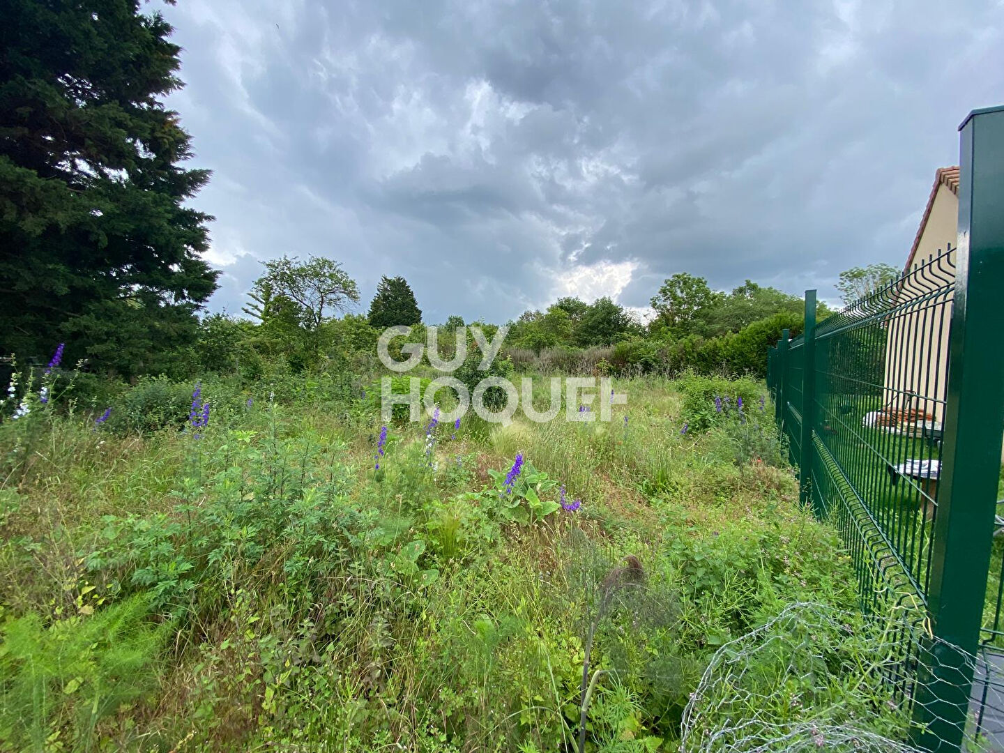 Terrain Guernes 800 m2