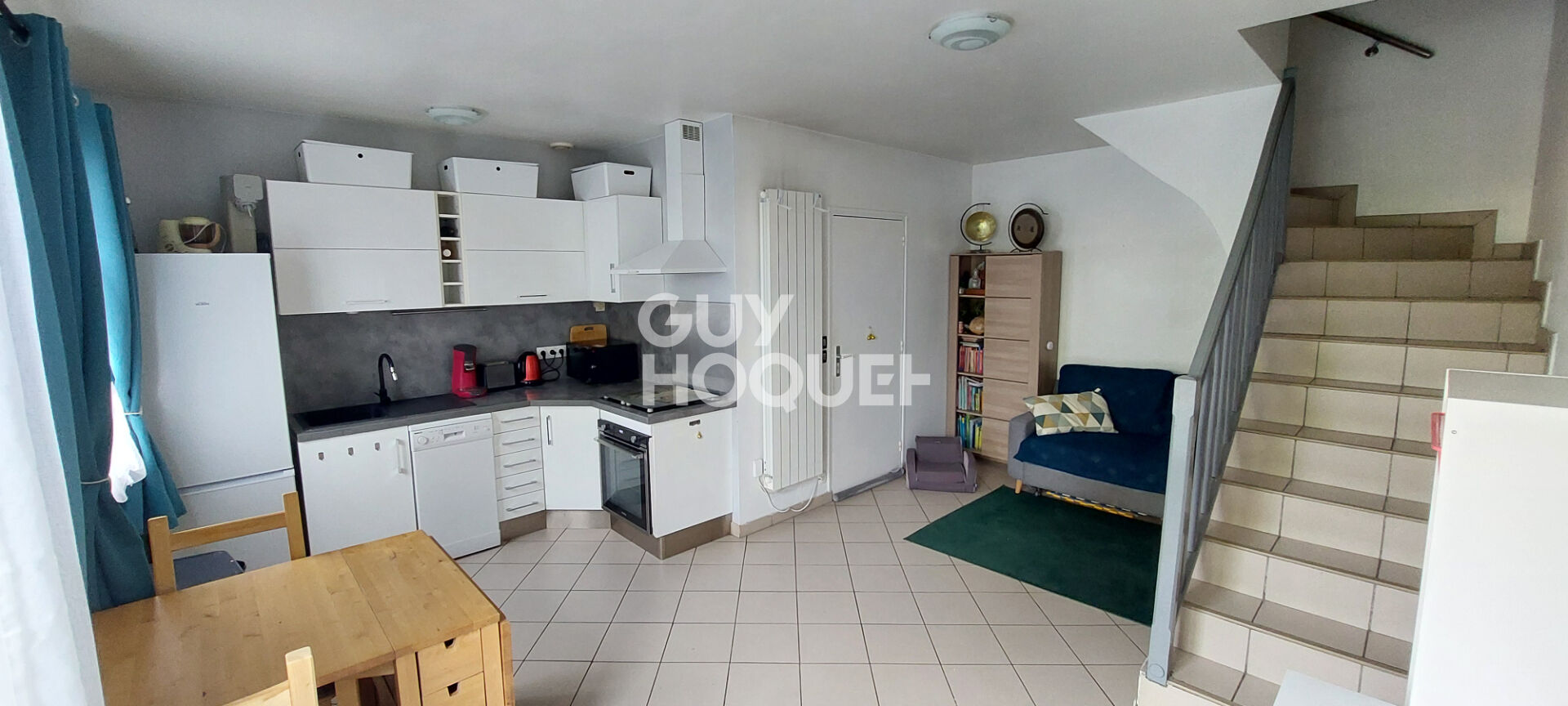 MÉZIÈRES SUR SEINE -  Maison en duplex