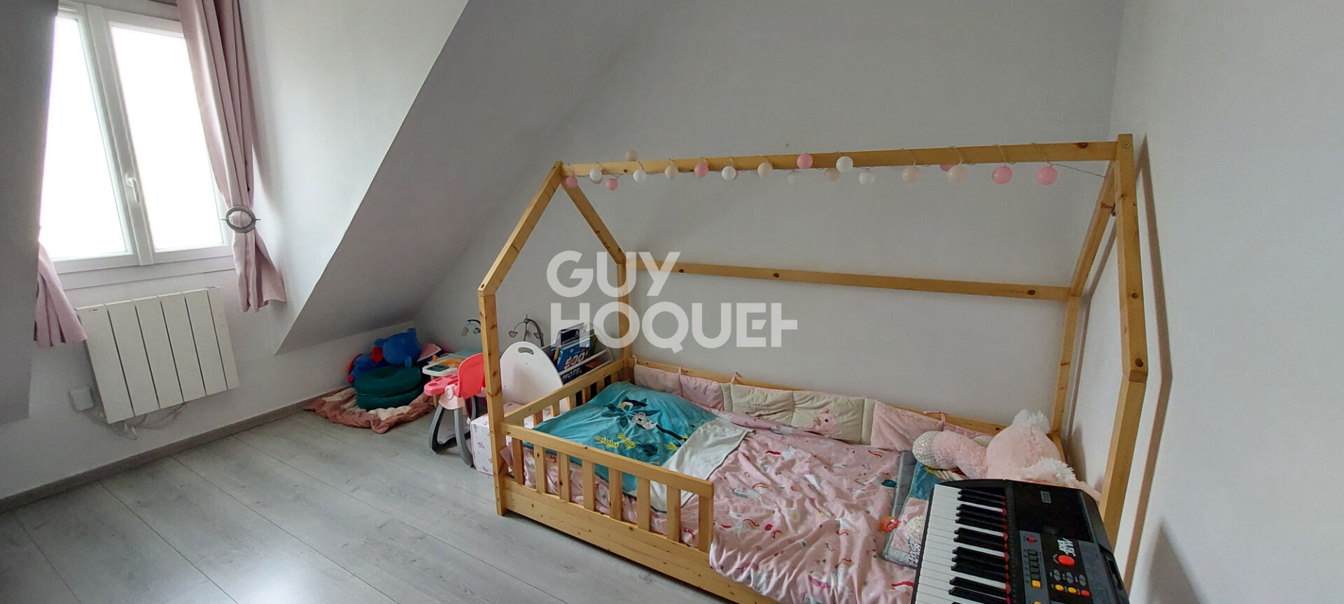 MÉZIÈRES SUR SEINE -  Maison en duplex