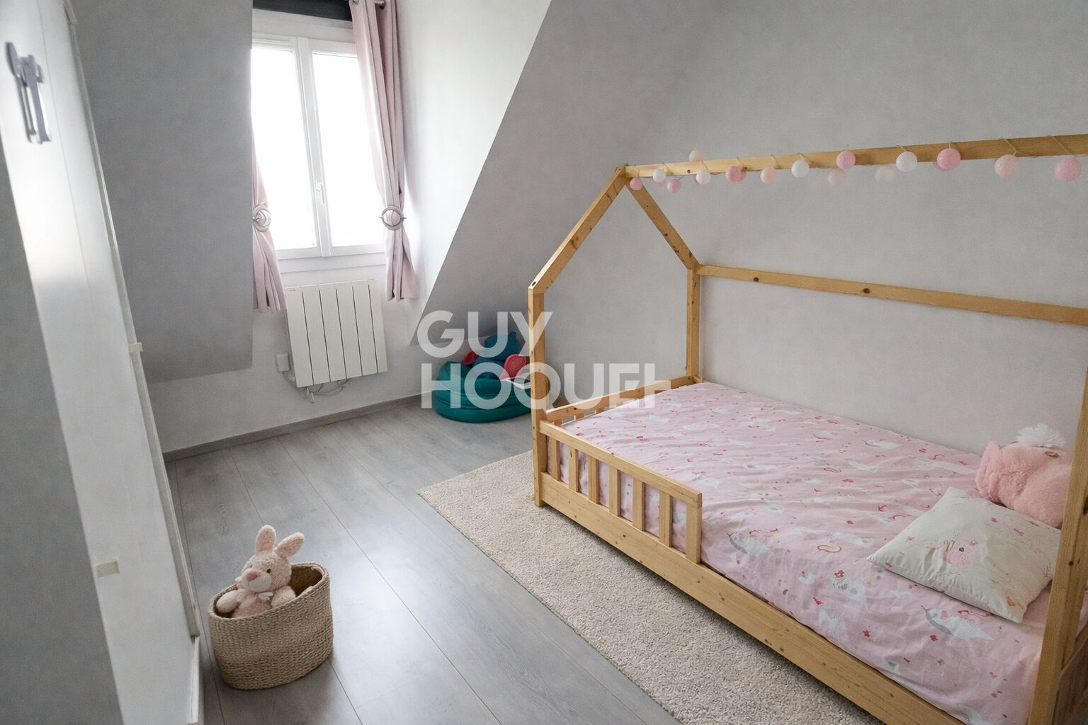 MÉZIÈRES SUR SEINE -  Maison en duplex