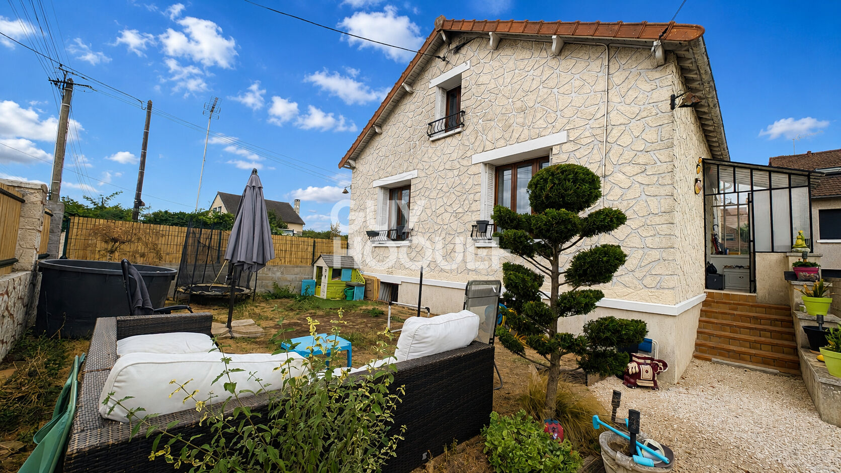 GARGENVILLE -Maison 5 pièces, 3 chambres.