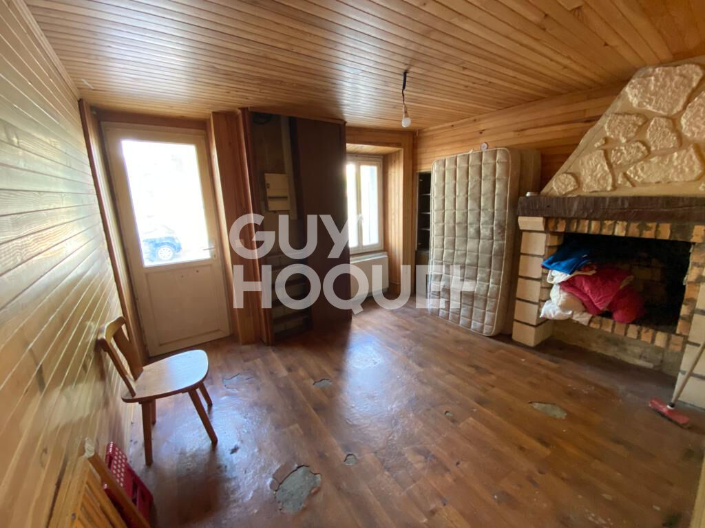 Maison de ville + dépendance à Jossigny