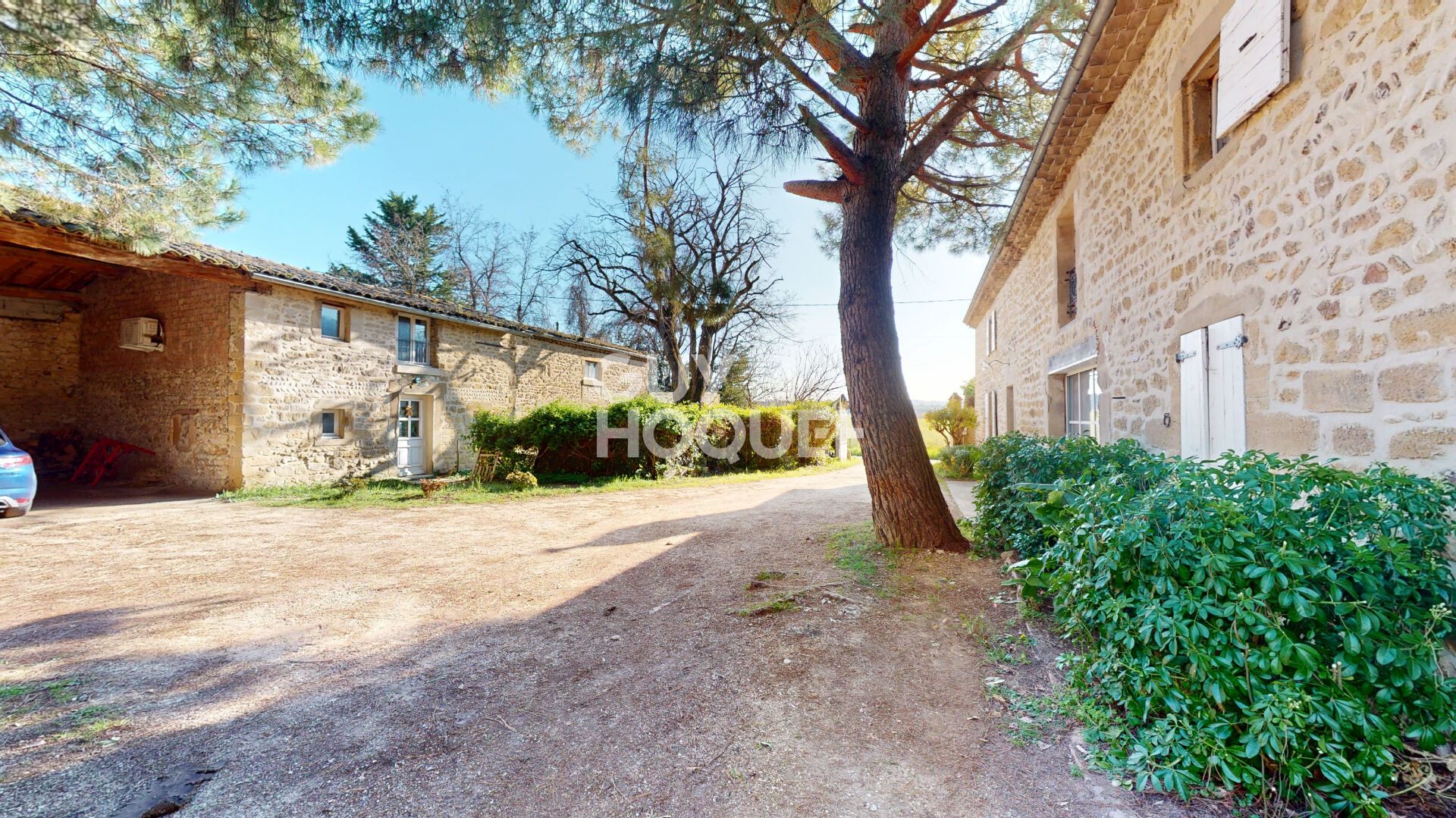 Demeure d'exception en pierres à Montoison (26)