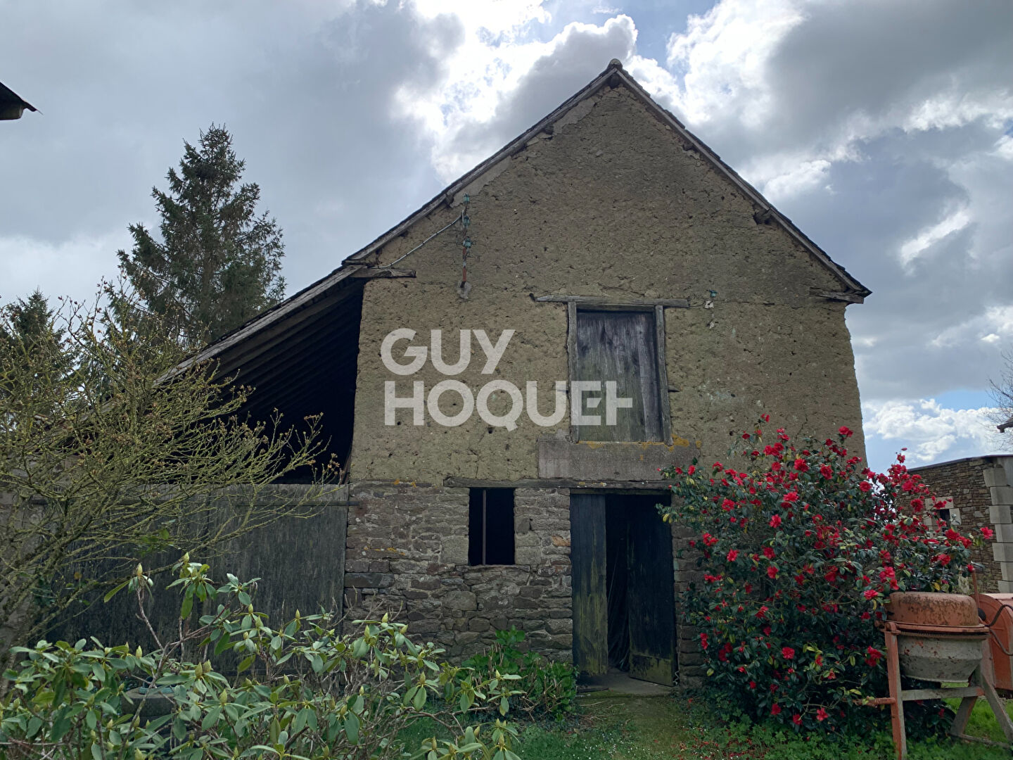 Maison à rénover  sur Les Champs Géraux