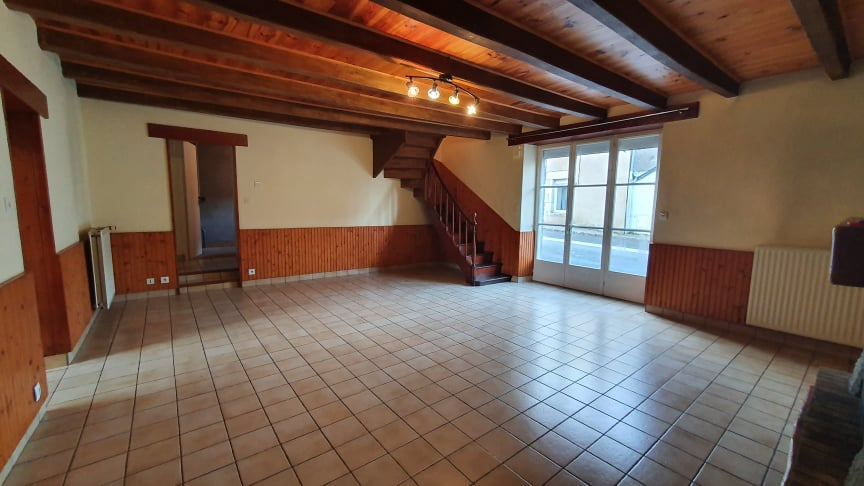 Joli potentiel pour cette maison coeur de bourg