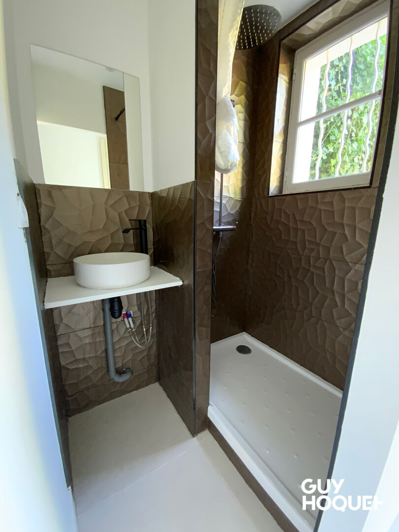 SAINT-NAZAIRE : maison T7 (102 m²) à louer