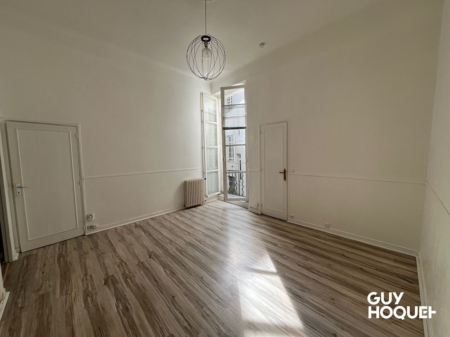 LOCATION : appartement 2 pièces (60 m²) à NANTES CENTRE-VILLE CHU-FEYDEAU