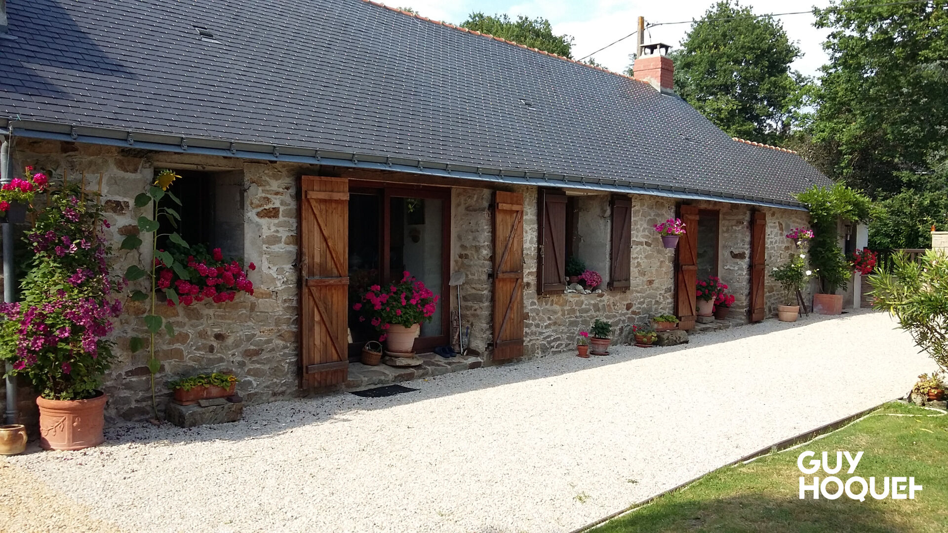 Longère en pierre de 245m² à SAUTRON