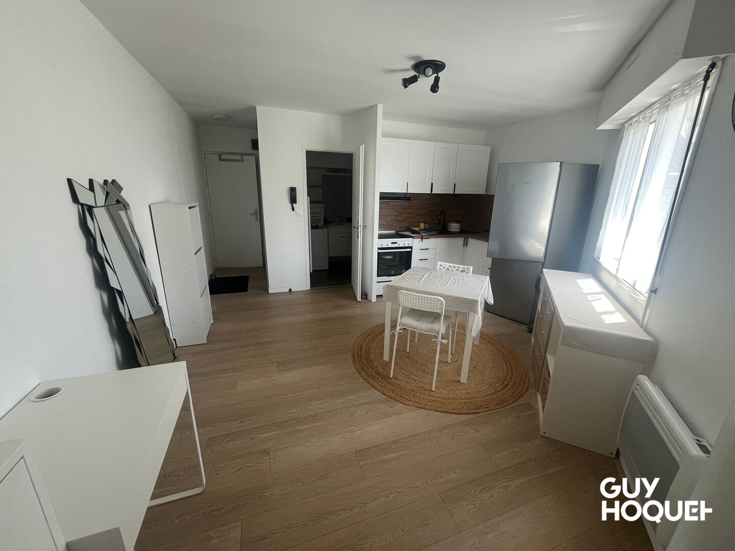 Appartement T1 meublé à louer au centre-ville de La Chapelle-sur-Erdre - Exclusivité Guy Hoquet