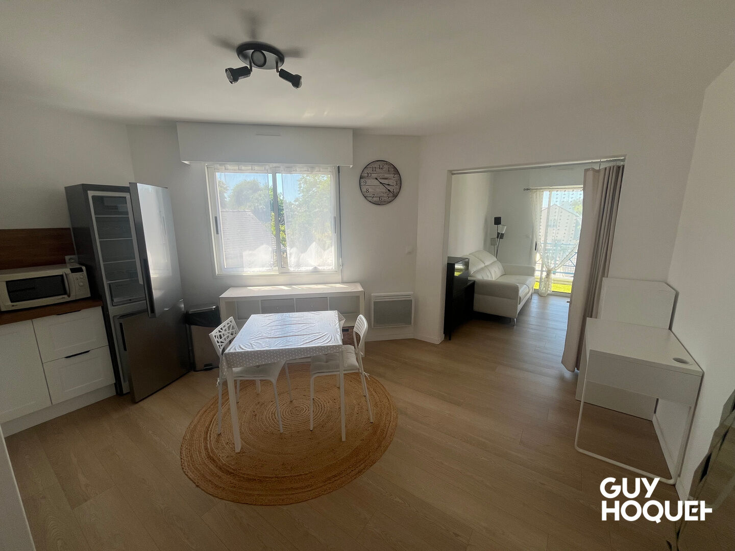 Appartement T1 meublé à louer au centre-ville de La Chapelle-sur-Erdre - Exclusivité Guy Hoquet