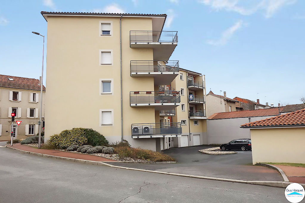 À vendre à BALBIGNY (42510), appartement 3 pièces de 76,67 m².