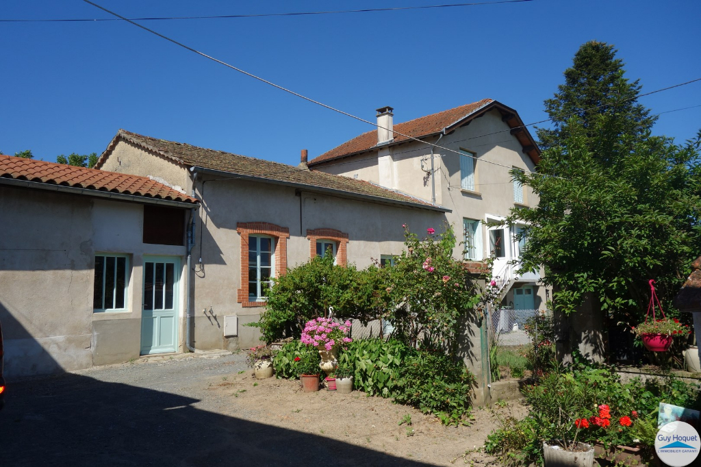 À vendre à ROZIER EN DONZY (42810), maison de 100 m².