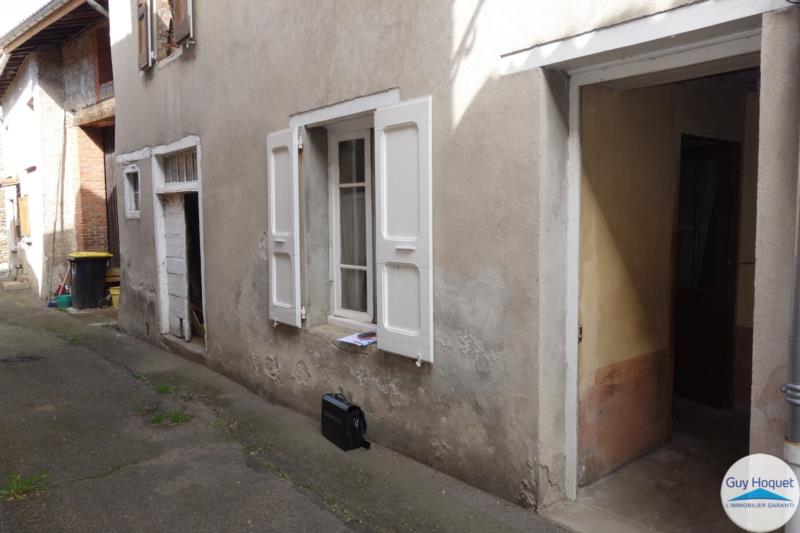 Maison à rénover à POUILLY LES FEURS