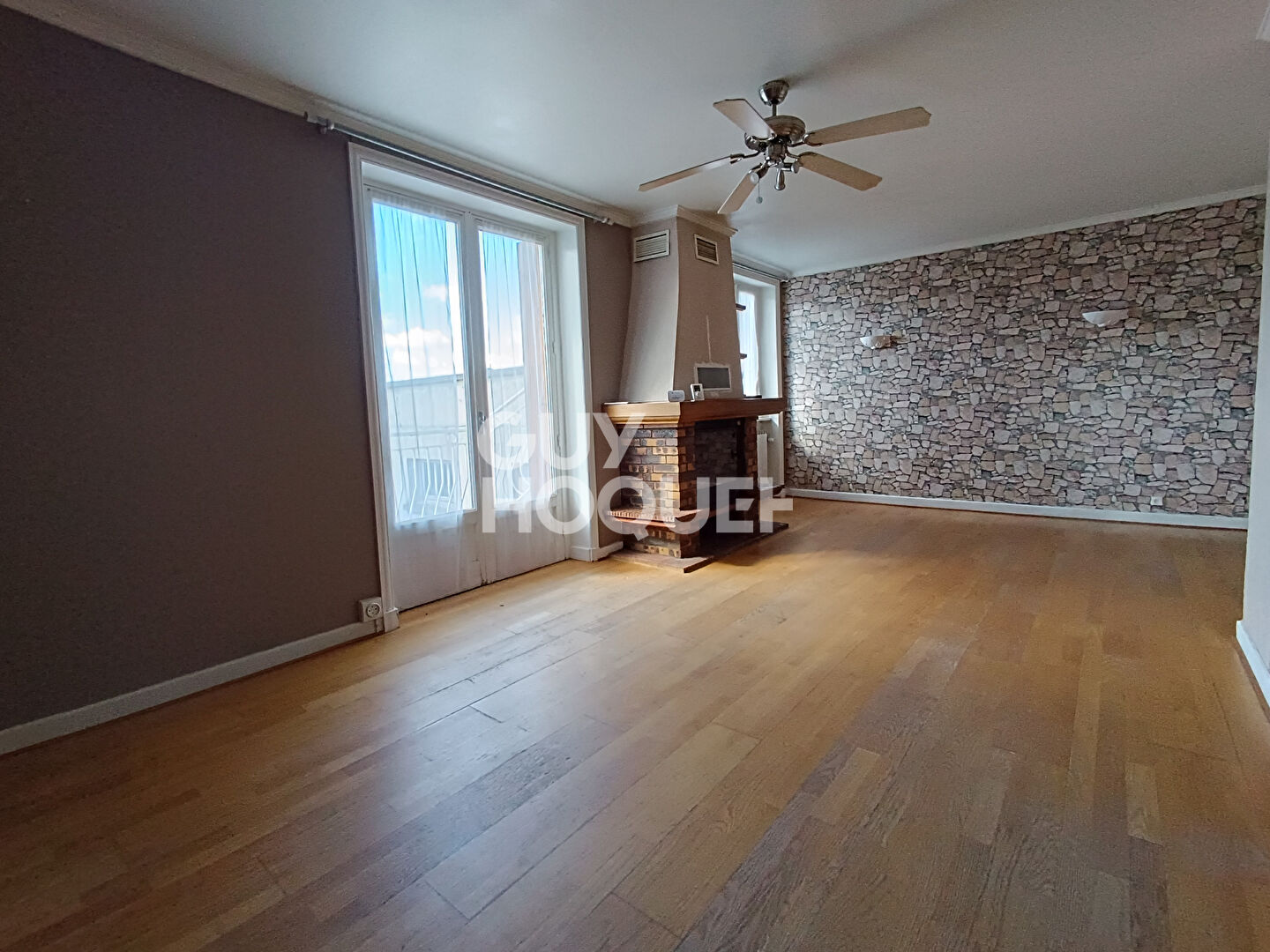 VENTE d'une maison de 5 pièces (119 m²) à ESSERTINES EN DONZY