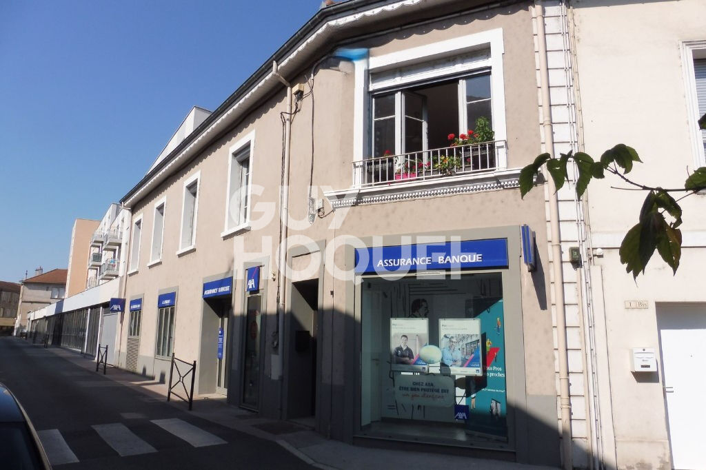 EN EXCLUSIVITE PLEIN CENTRE DE FEURS APPARTEMENT DE  98 m²!!!!