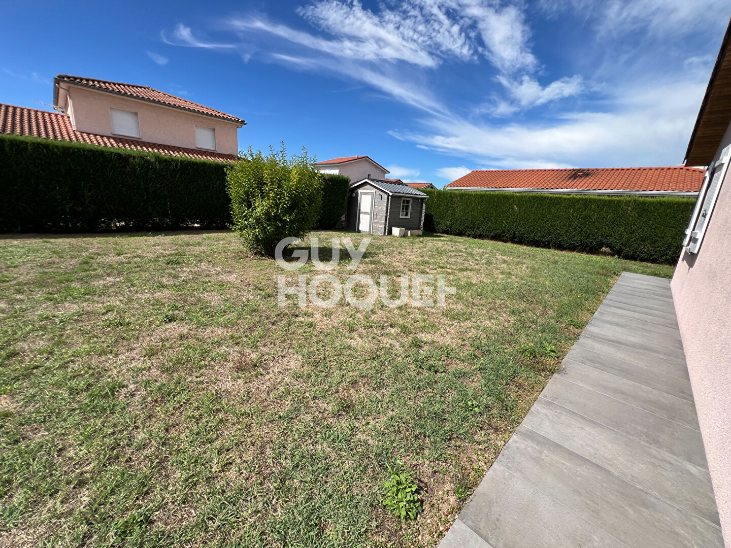 Maison à vendre à Feurs - 3 pièces, 2 chambres, jardin spacieux