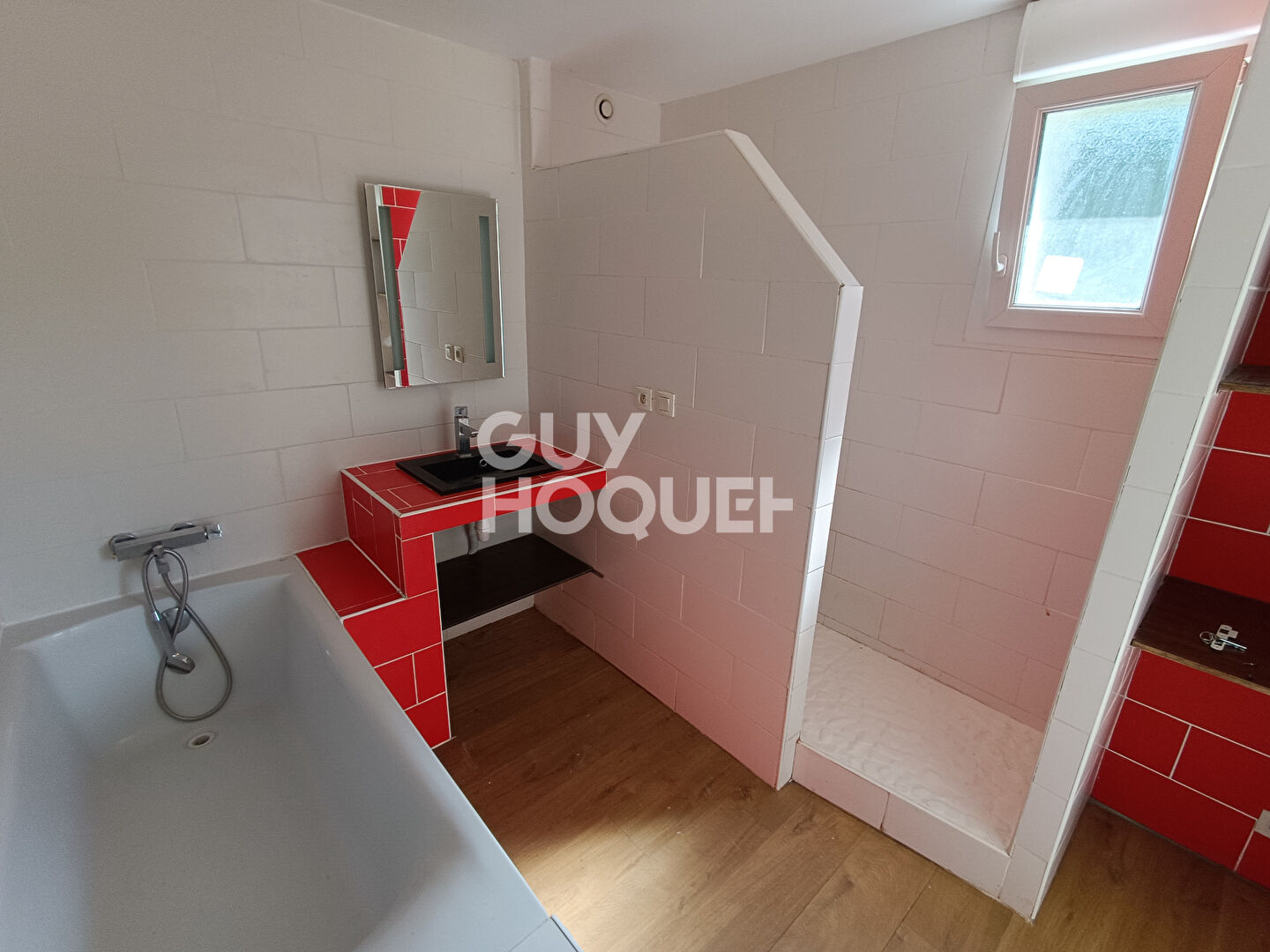 Loft situé à Saint Andre Le Puy de188 m2