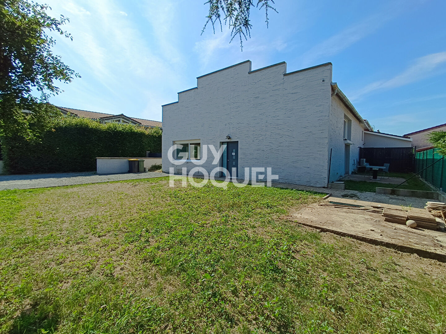 Loft situé à Saint Andre Le Puy de188 m2