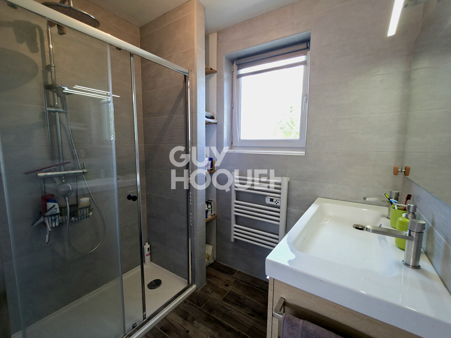 PLAIN-PIED AVEC PISCINE CHAUFFÉE