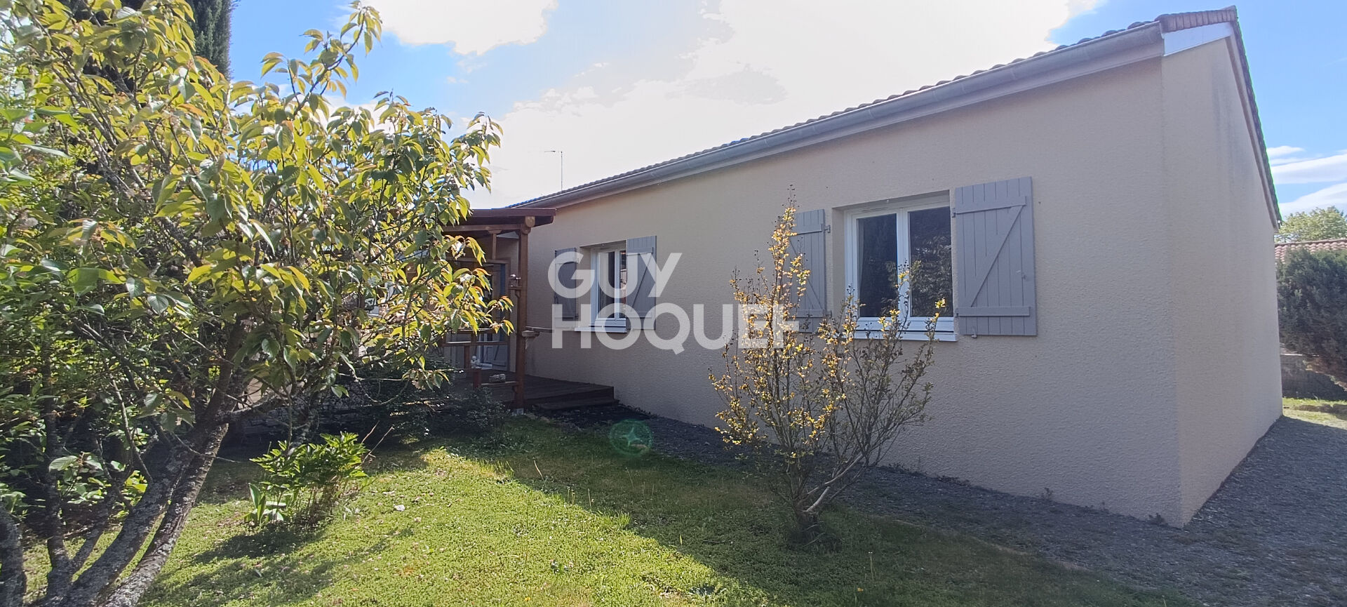 PLAIN PIED  à FEURS