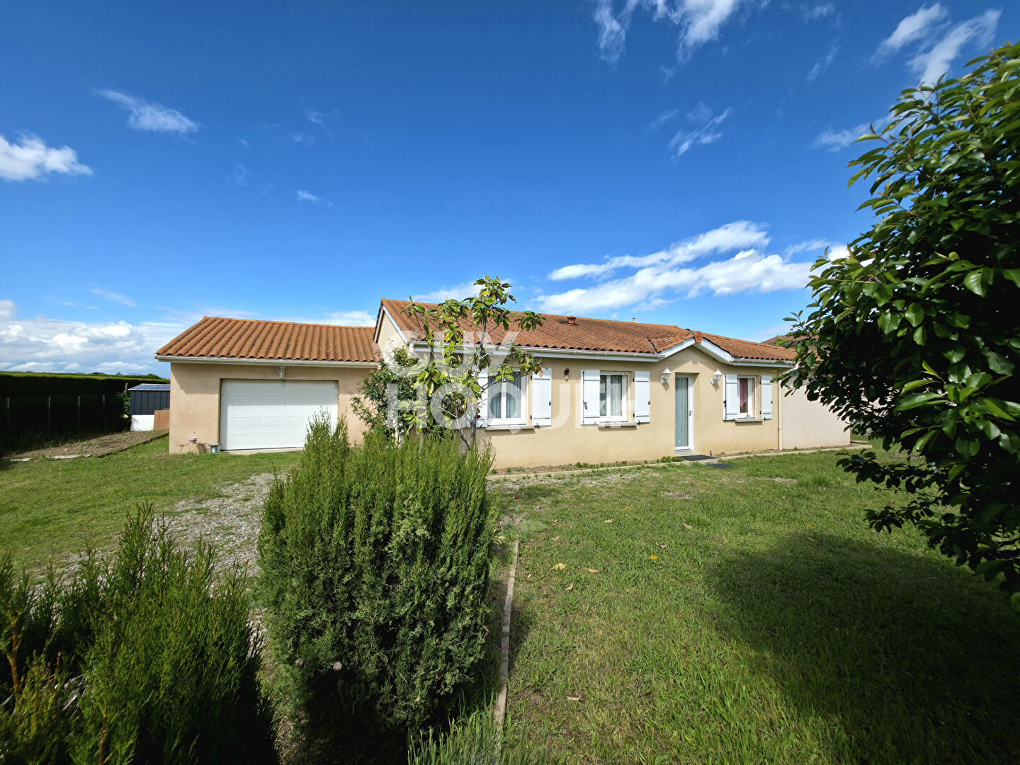 Maison Montverdun  121.59 m2