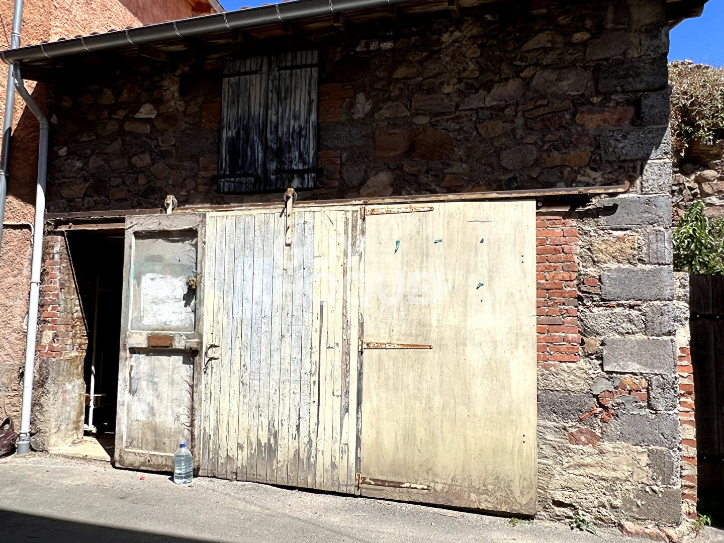 Garage Pouilly Les Feurs 35 m2