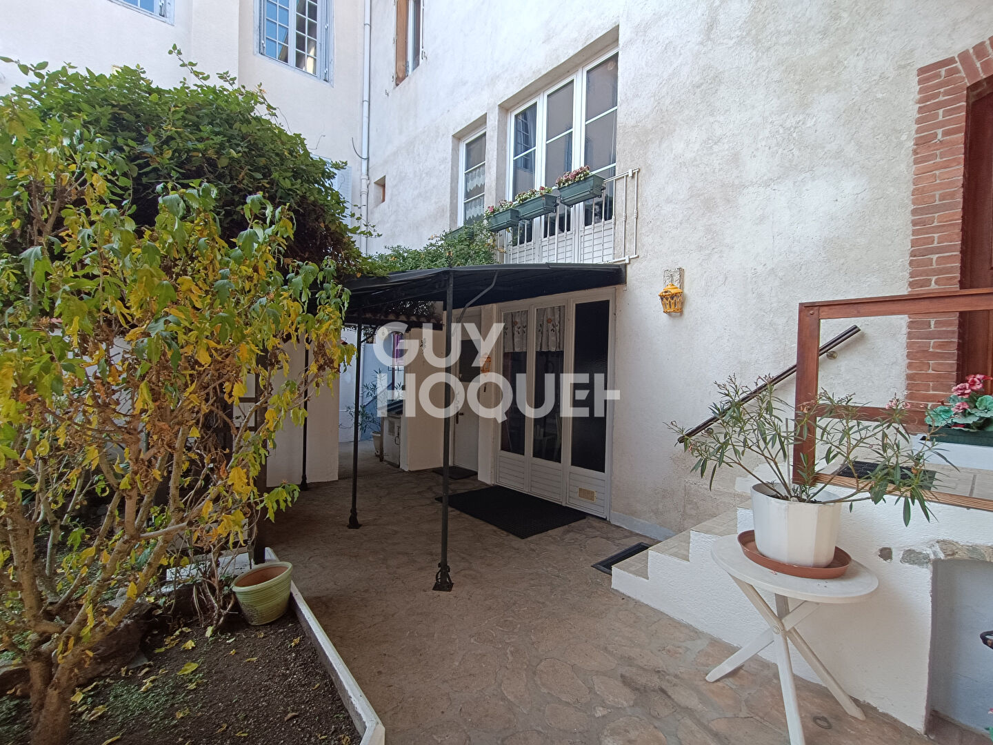 Leigneux - Spacieuse maison de village 222 m² avec cour intérieure