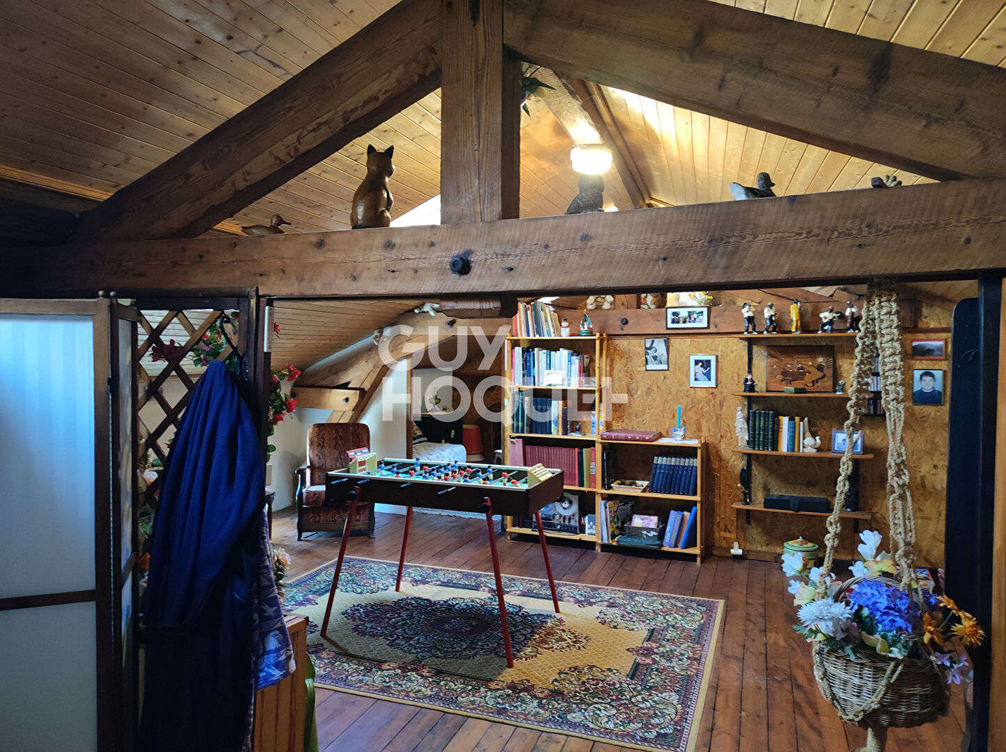 Leigneux - Spacieuse maison de village 222 m² avec cour intérieure