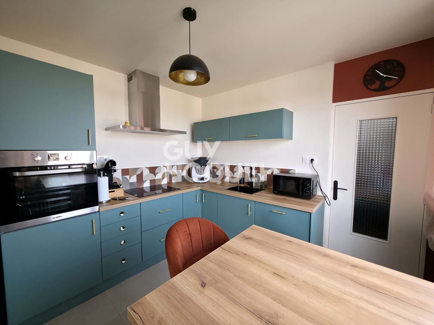 Appartement 64 m² entièrement rénové ? Balcon ? Cave ? Possibilité 2 chambres ? Feurs